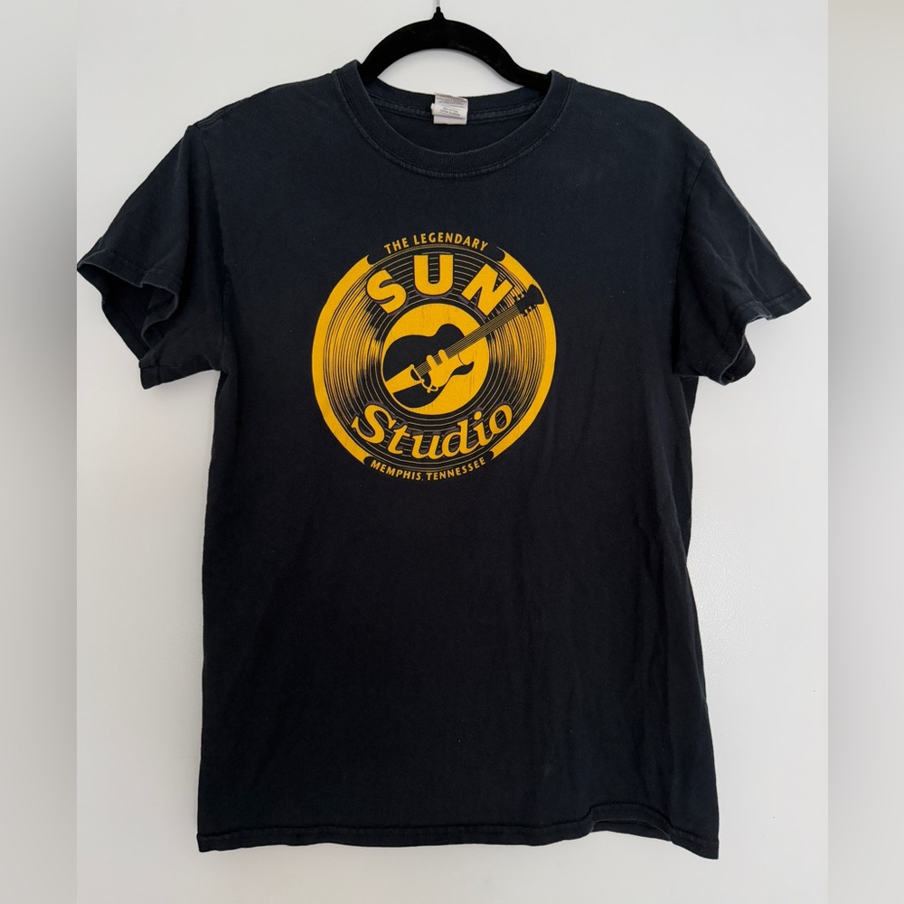 Gildan Vintage Sun Studio Logo Short Sleeve Tee